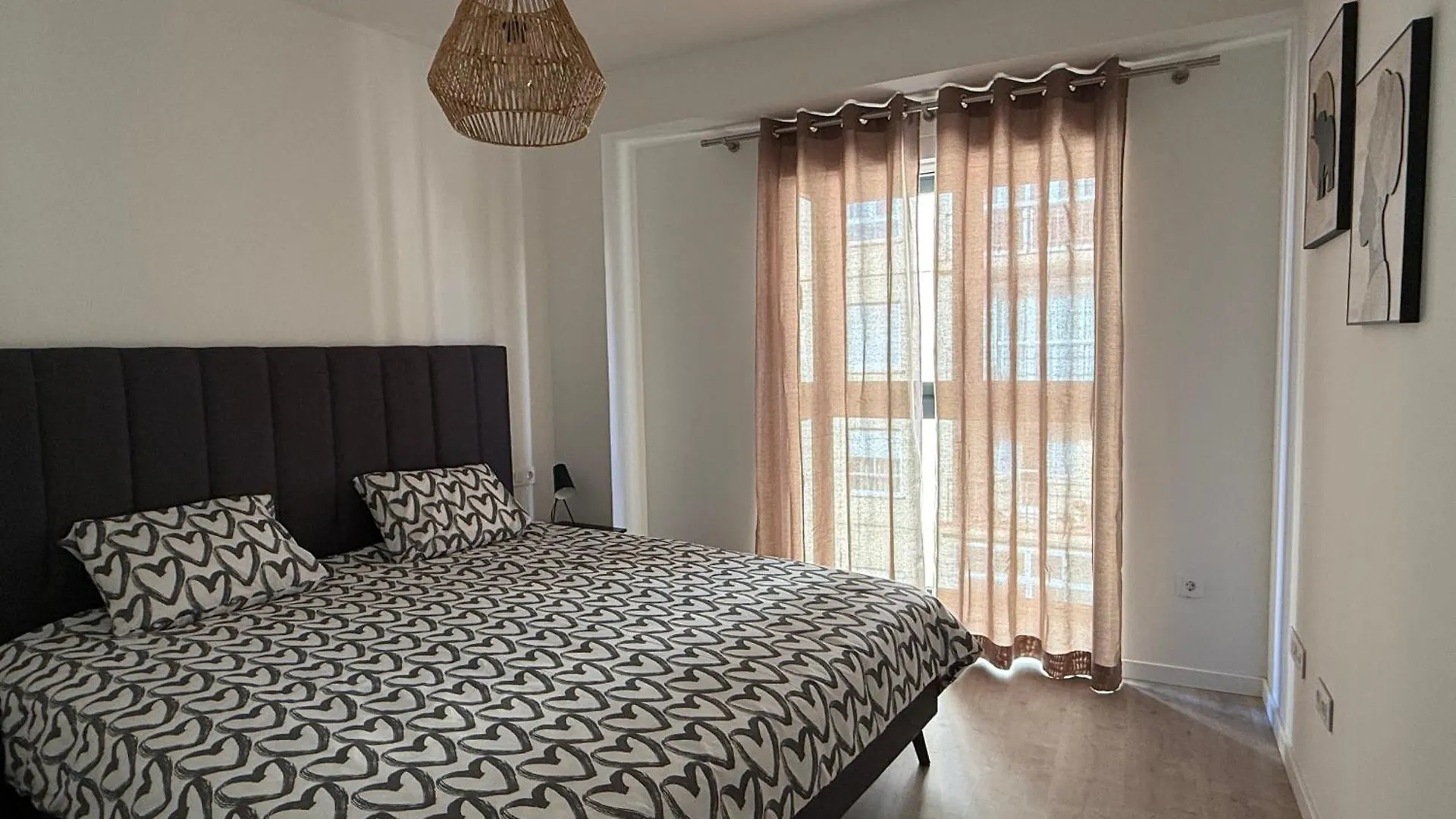 H2M Postigo Duplex Terrace 2 Bathrooms, Smart Tv, Oven Malaga